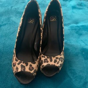 Brand New.  Never worn ,.